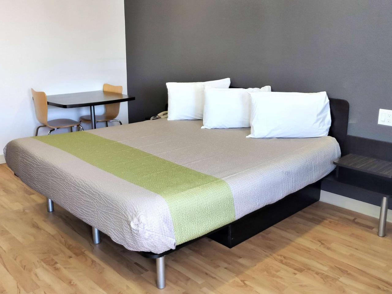 Studio 6-Fresno, Ca - Extended Stay Pinedale Zewnętrze zdjęcie