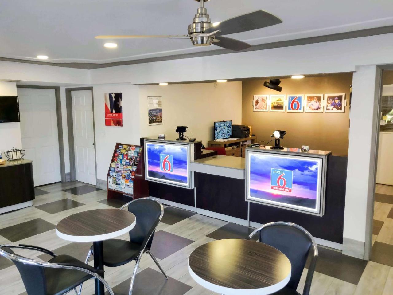 Studio 6-Fresno, Ca - Extended Stay Pinedale Zewnętrze zdjęcie
