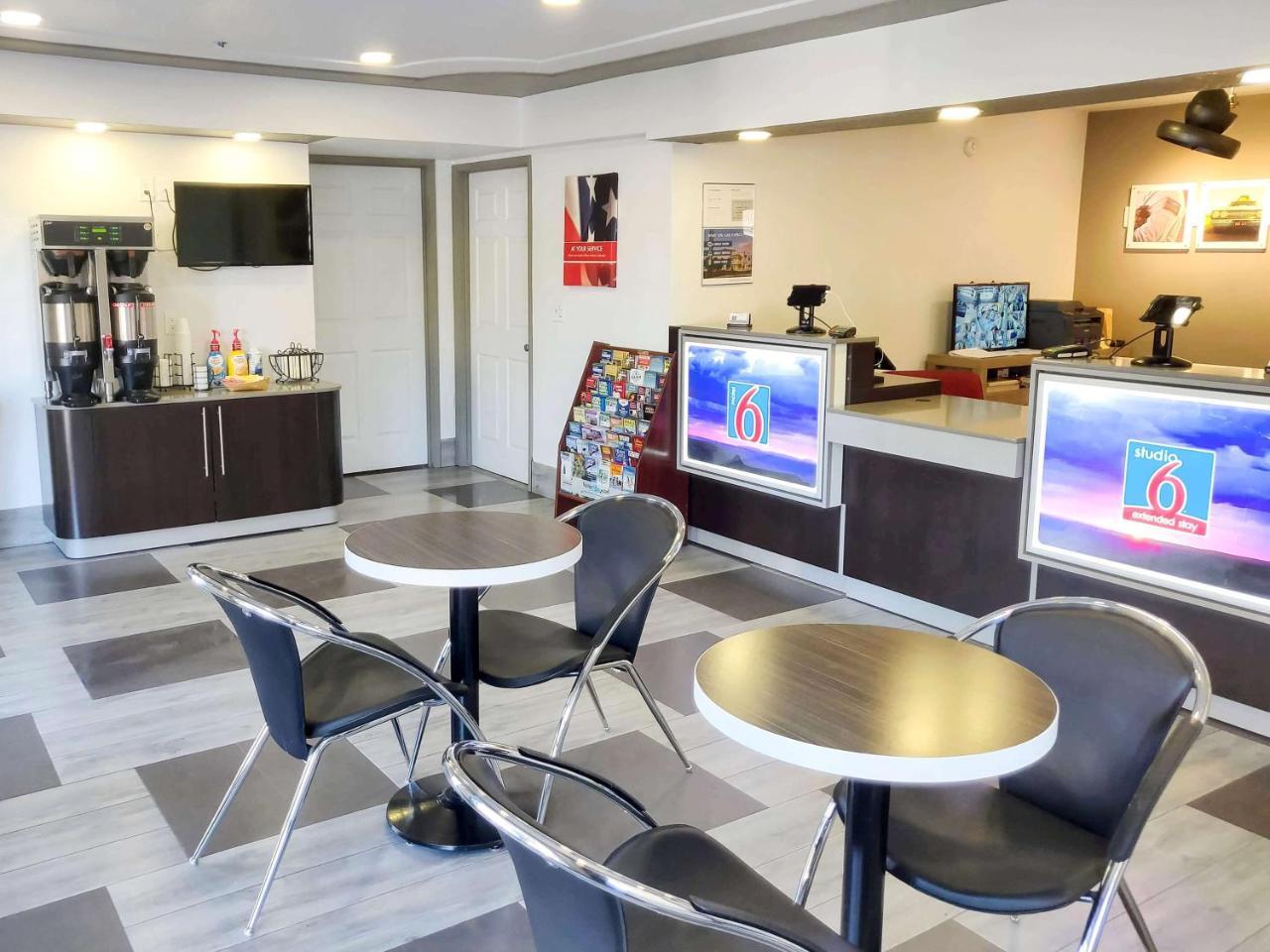Studio 6-Fresno, Ca - Extended Stay Pinedale Zewnętrze zdjęcie